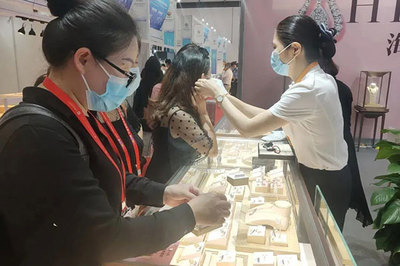 中國(guó)珠寶玉石首飾行業(yè)發(fā)展與零售市場(chǎng)趨勢(shì)